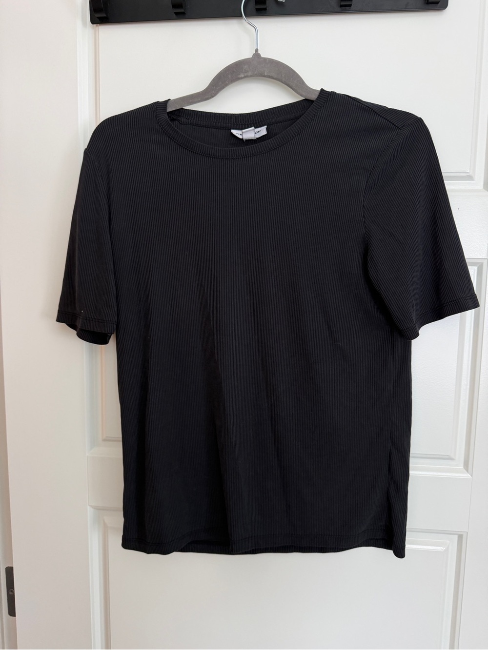 Frank & Oak Black Ribbed Short Sleeve Tee